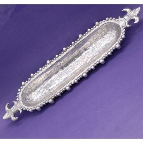 Fleur de Lis Long Cracker Tray by IHI India Silver Tone Cast Metal Hors D'Oeuvre - Picture 1 of 7